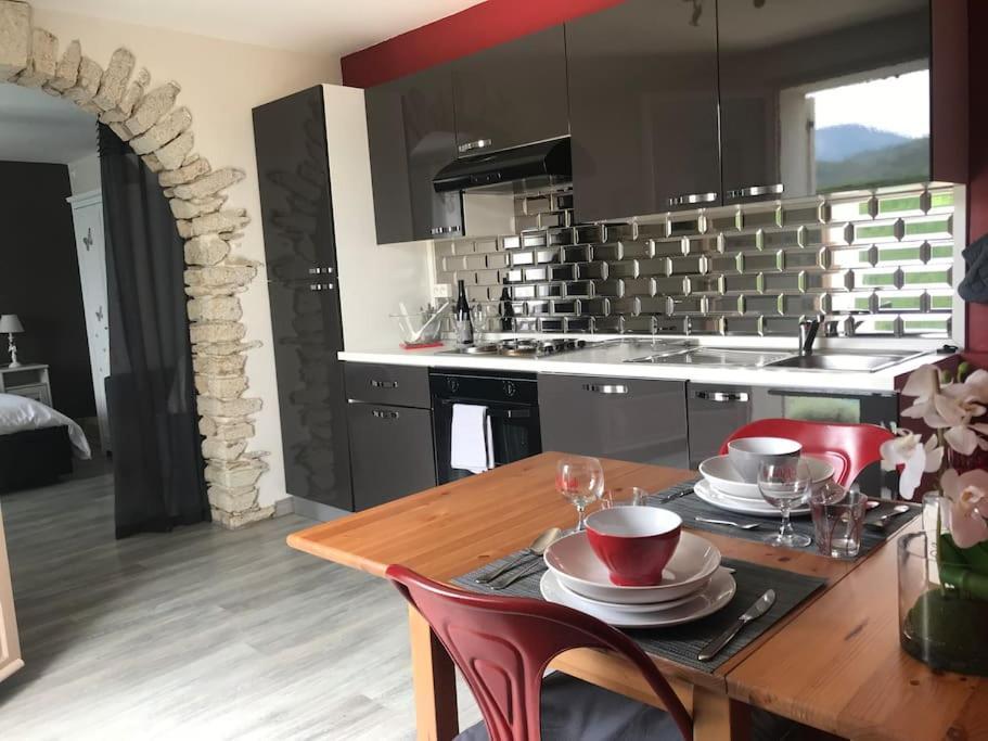 Gite La Licorne Villa Entrechaux Екстериор снимка